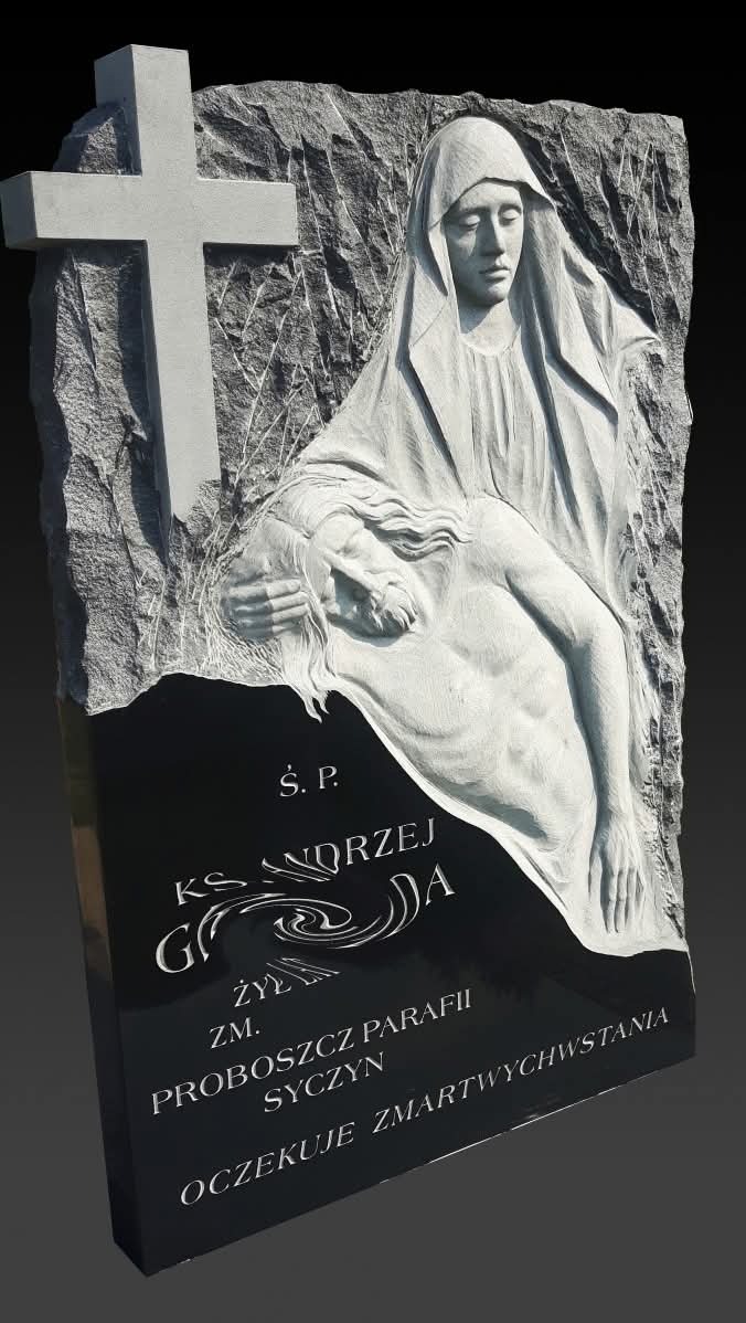 Granitowy nagrobek z rzeźbą Piety, przedstawiającą Matkę Boską trzymającą ciało Jezusa, obok krzyż, z inskrypcją upamiętniającą księdza Andrzeja, proboszcza parafii w Syczynie.