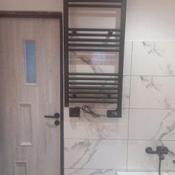 Wykonanie łazienki.