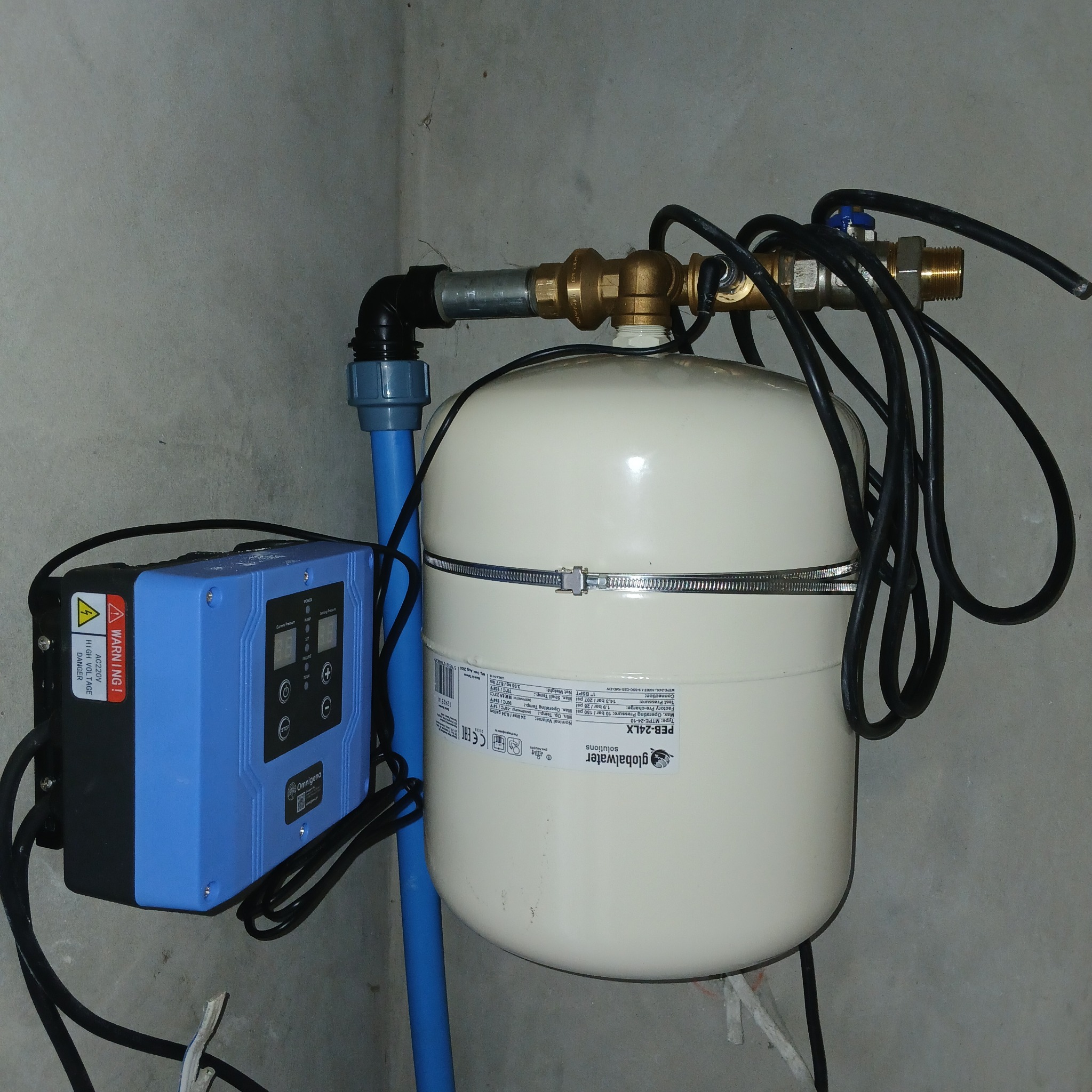 Studnia glebionowa ,rozwiązanie falownika z naczyniem bez potrzeby montazu dużego zbiornika hydroforowego.