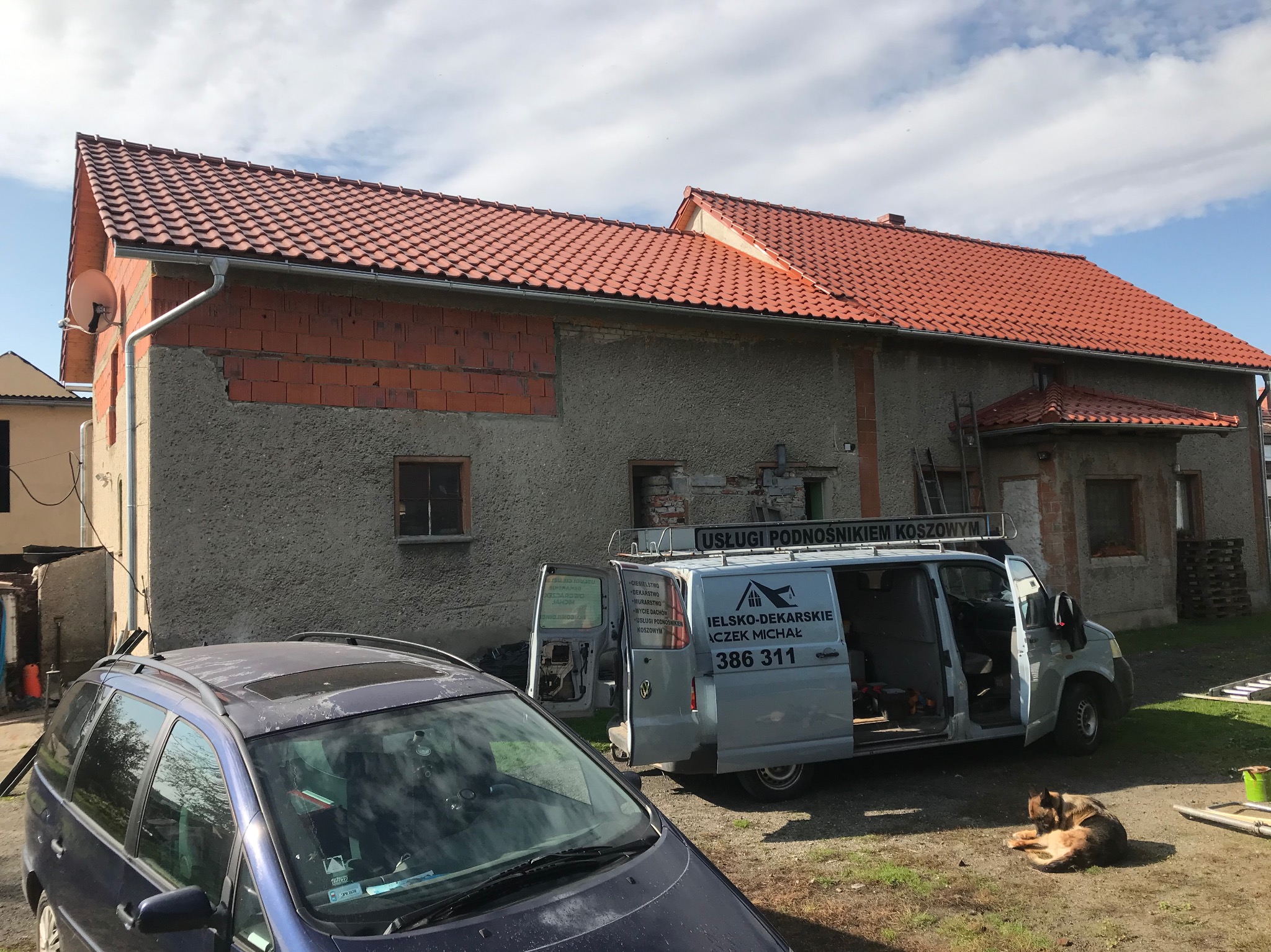 Kompleksowa wymiana pokrycia wraz z wymianą więźby oraz wykonaniu nowego wieńca