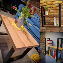 Kolaż przedstawiający drewniany stolik kawowy z metalowymi nogami, niebieską sofę oraz dwie półki wiszące z drewnianymi blatami i metalowymi wspornikami na tle ceglanej ściany.