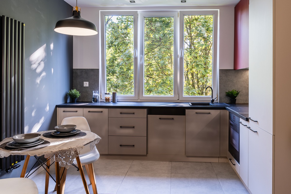 Sesja mieszkania na sprzedaż - Tychy