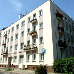 Realizacja termomodernizacji budynku przy ul. Belgijskiej w Warszawie.