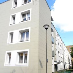 Piotr Adamczyk Zakład Remontowo Budowlany - Termomodernizacja budynku przy ul. Smoczej w Warszawie.