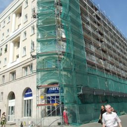 Piotr Adamczyk Zakład Remontowo Budowlany - Termomodernizacja budynku przy al. Solidarności w Warszawie - w trakcie realizacji.