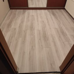 Układanie paneli Świniowice 2