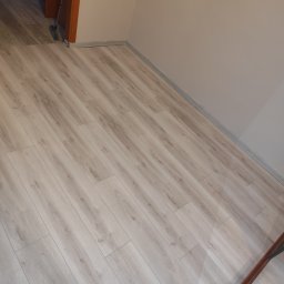 Układanie paneli Świniowice 3