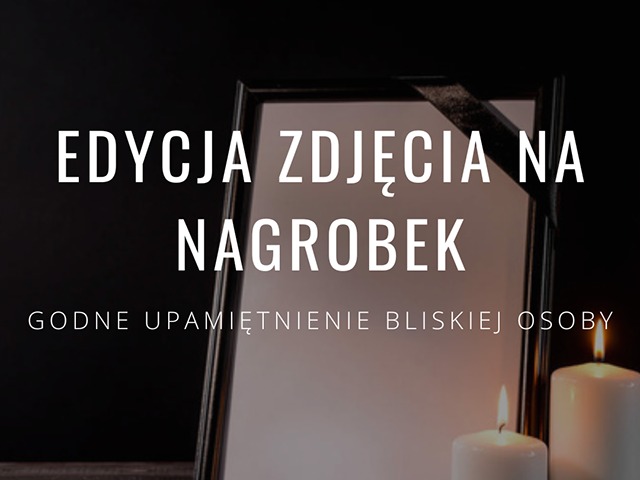 Czarna ramka ze wstążką na nagrobek, obok dwie zapalone białe świece, napis 'Edycja zdjęcia na nagrobek. Godne upamiętnienie bliskiej osoby'