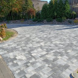 Układanie kostki brukowej Bytów 1