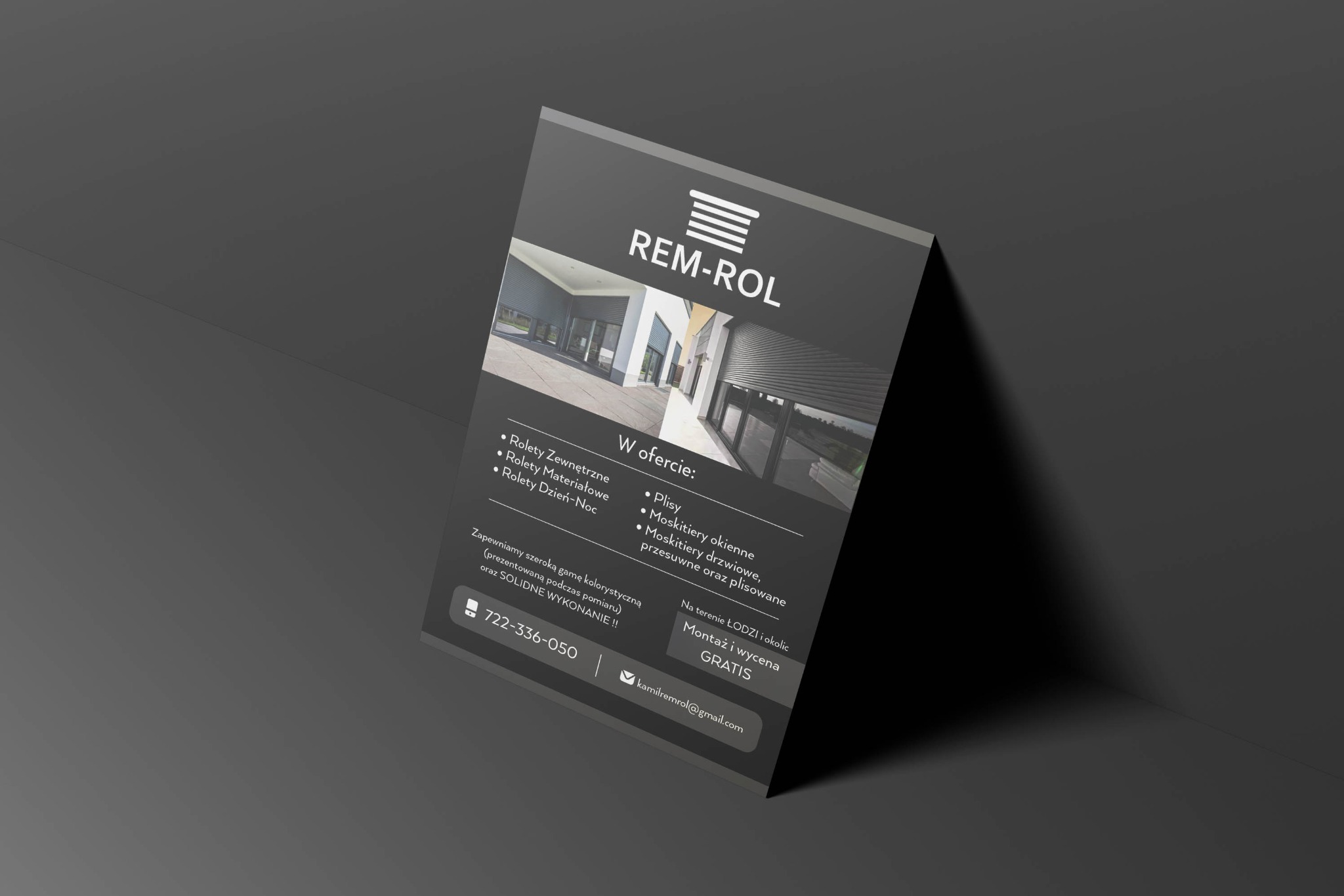 Ulotka reklamowa firmy REM-ROL, oferującej rolety zewnętrzne, materiałowe, dzień-noc, plisy i moskitiery. Grafika w odcieniach szarości prezentuje realizacje.