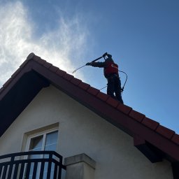 URBAN ALPSERWIS SP&Oacute;ŁKA Z OGRANICZONĄ ODPOWIEDZIALNOŚCIĄ - Dekarz