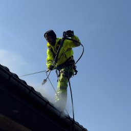 URBAN ALPSERWIS SP&Oacute;ŁKA Z OGRANICZONĄ ODPOWIEDZIALNOŚCIĄ - Dekarz