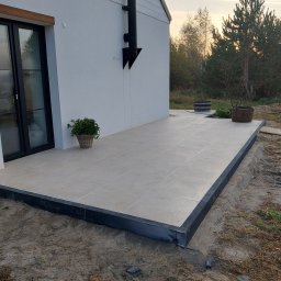 Marcin Selke - Przed domem Lębork