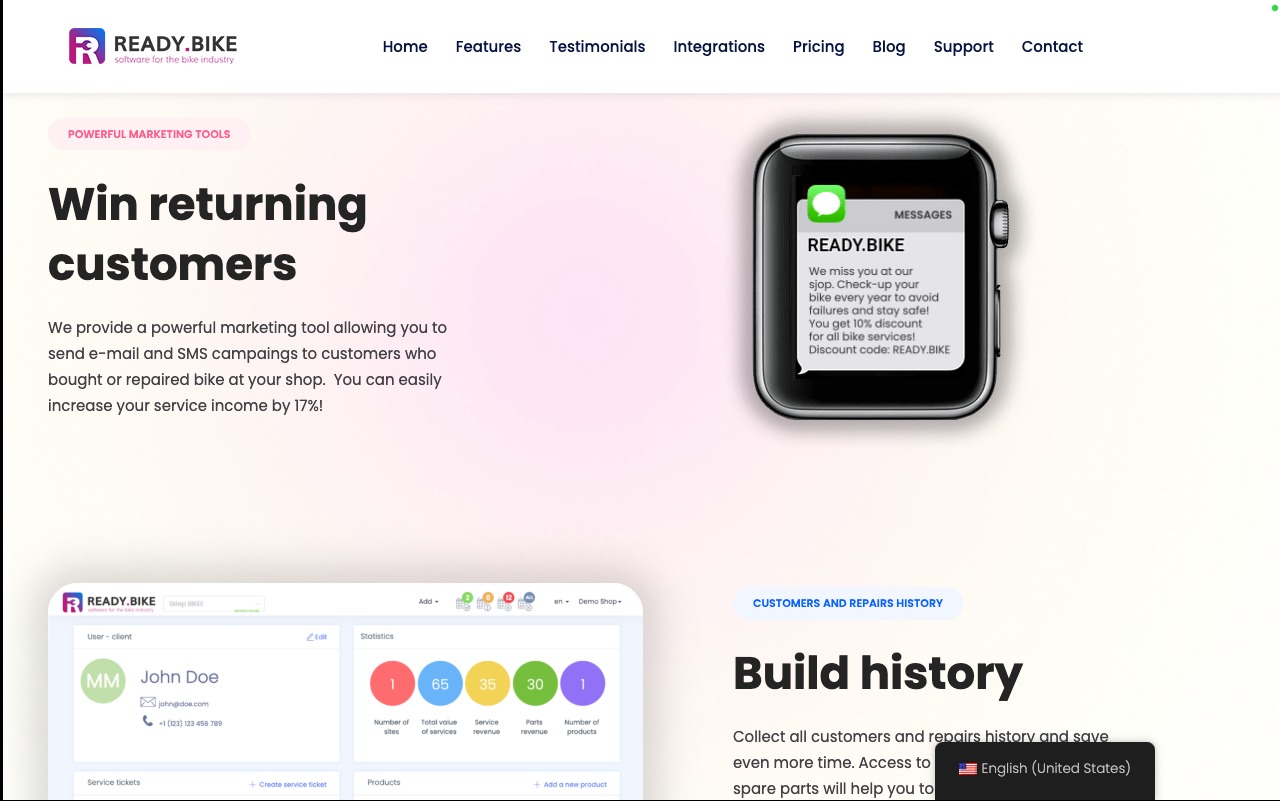 Ekran strony internetowej z narzędziami marketingowymi dla serwisu rowerowego, widoczny interfejs użytkownika z danymi klienta, statystykami i powiadomieniem na smartwatchu o promocji.