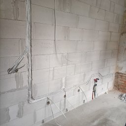 Artur Radecki - Profesjonalny Montaż Oświetlenia Szczecinek