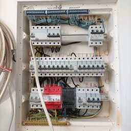 Artur Radecki - Rewelacyjny Montaż Przyłącza Elektrycznego Szczecinek