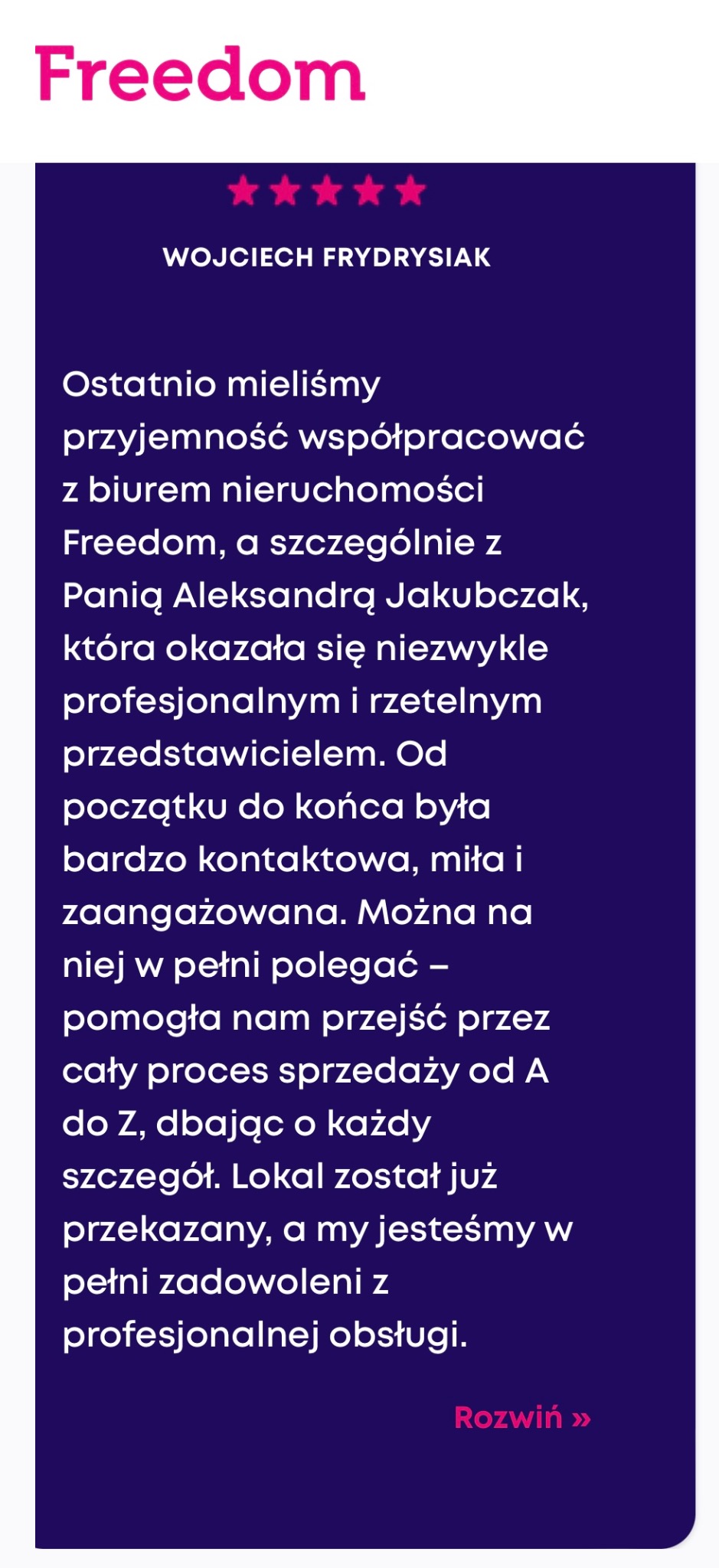 Tekstowy testimonial klienta Wojciecha Frydrysiaka, oceniający biuro nieruchomości Freedom pięcioma gwiazdkami za profesjonalną obsługę procesu sprzedaży lokalu od A do Z.