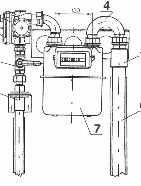 Schemat instalacji gazowej z licznikiem, rurami i zaworami, przedstawiony w formie technicznego rysunku z wymiarami i oznaczeniami elementów.