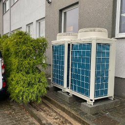 GREEN ENERGY- Nowoczesne Techniki Grzewcze Krystian Dorosz - Pompa ciepła MITSUBISHI, którą dzięki nam użytkuje budynek usługowo - handlowy firmy LIDER w Biłgoraju.