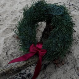 Minimalistyczne wieńce świąteczne