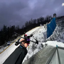 Transmisja LIVE z dronów dla TVP z MŚ w skokach narciarskich