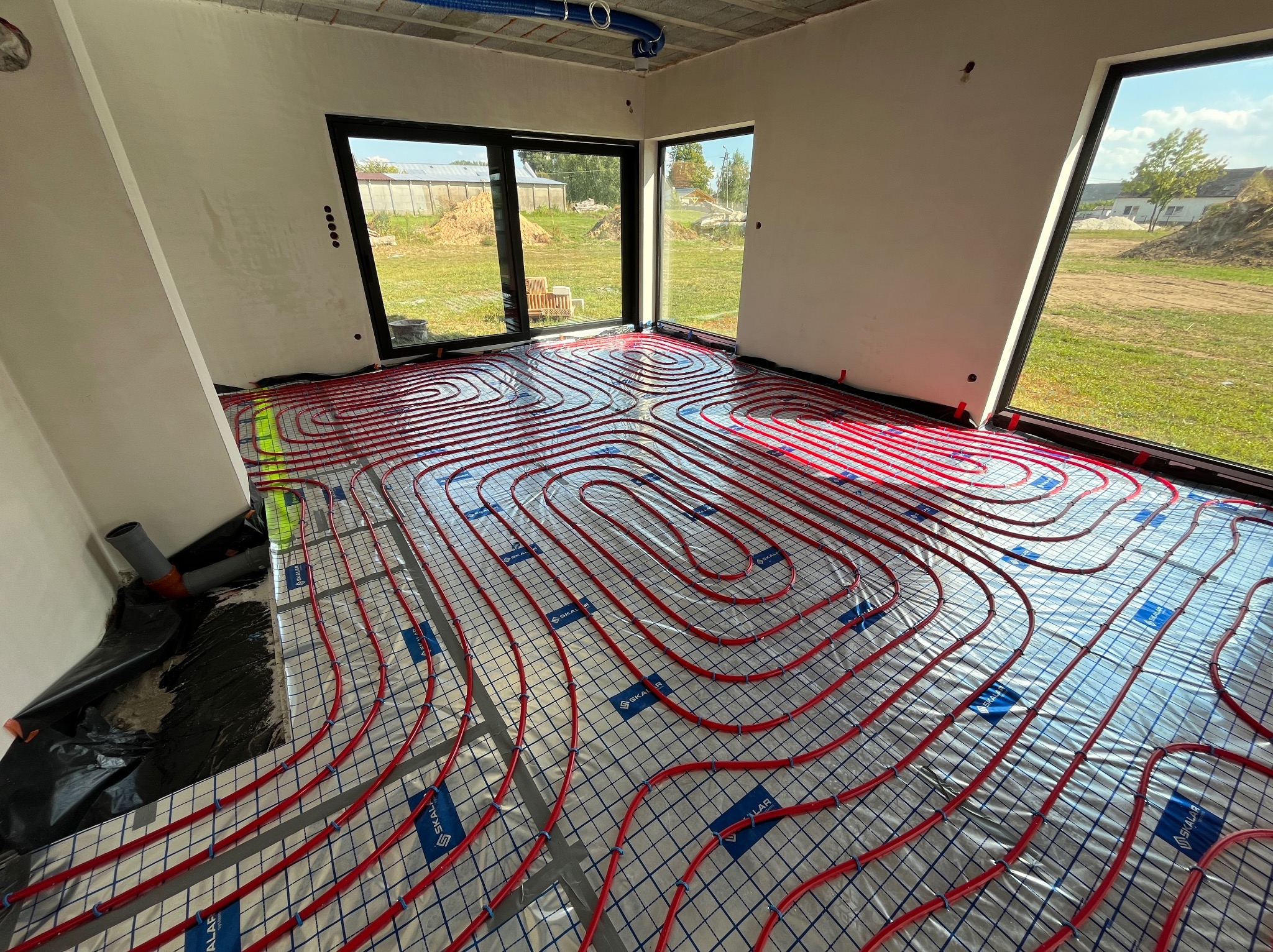 Montaż ogrzewania podłogowego