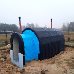 Piwnica piwniczka ogrodowa piwnica betonowa izolowana piwnica ze schodami