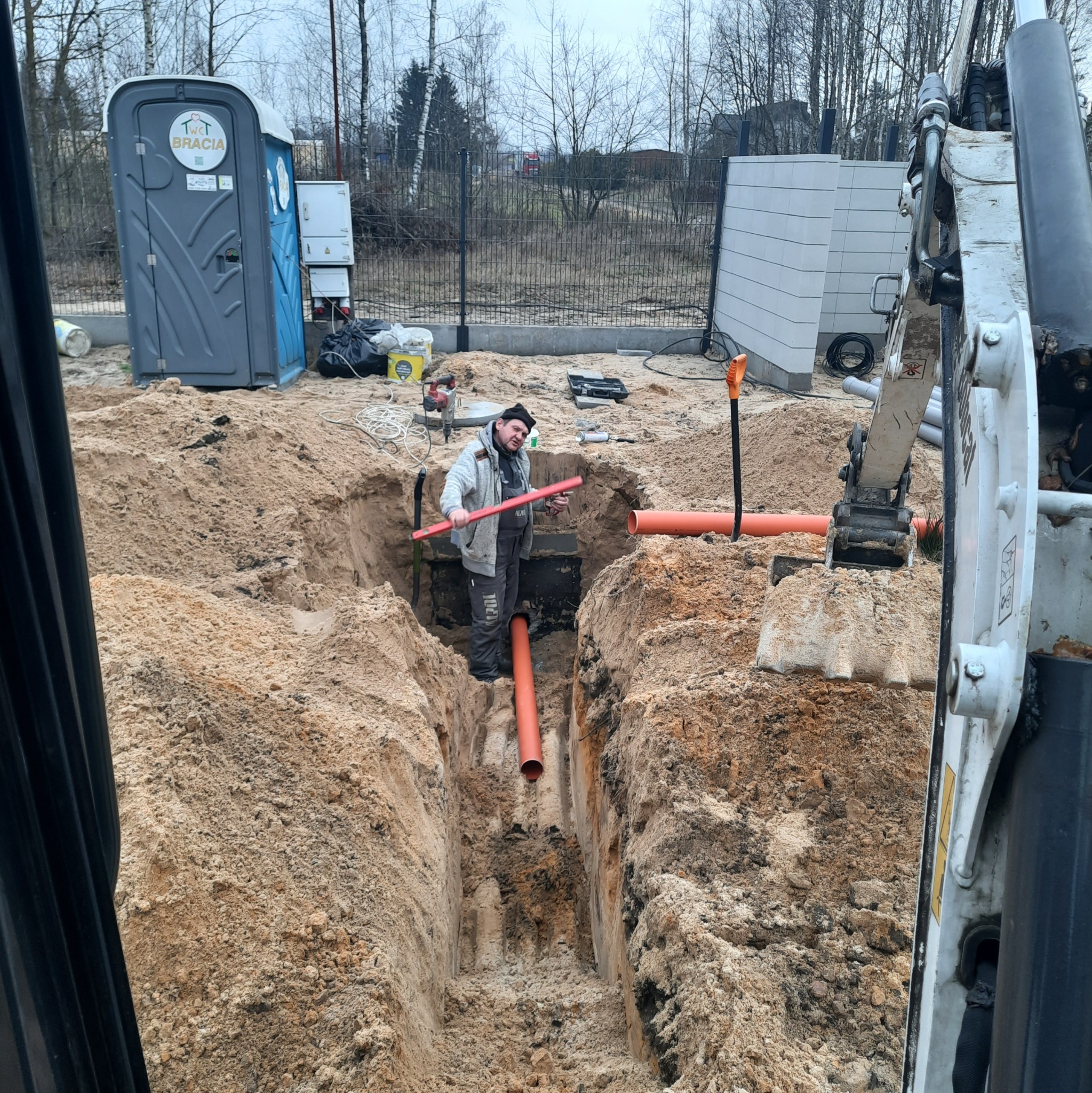 Zbiornik betonowy połączenie z separatorem