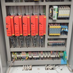 InduControl Automatyka Sebastian Gancarz - Naprawa i konserwacja istniejących układów sterowania maszyn i urządzeń