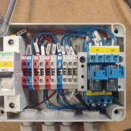 InduControl Automatyka Sebastian Gancarz - Dedykowane układy sterujące