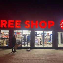 FREE SHOP litery led Łęknica