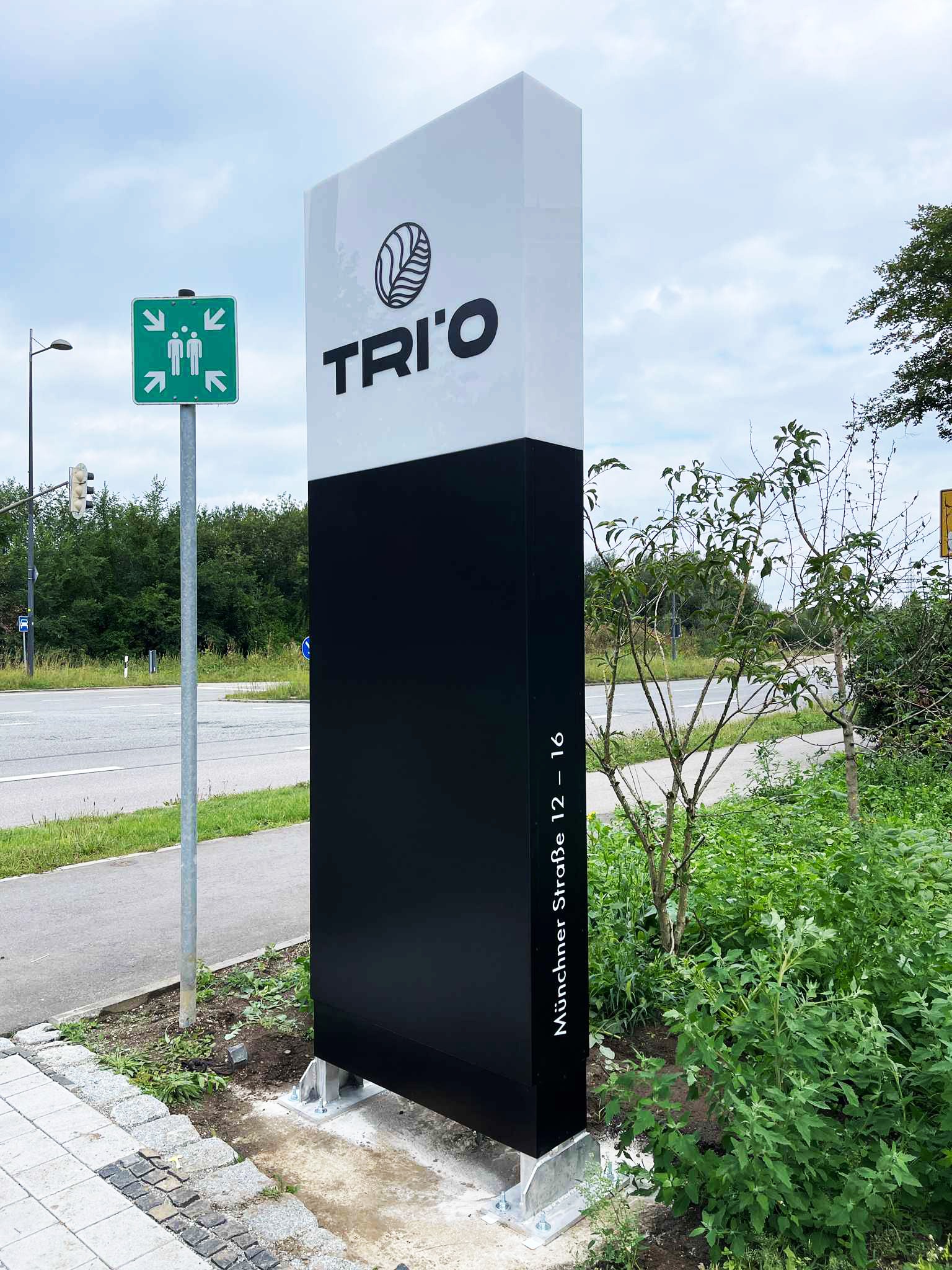 BrandCoast - producent pylonów.