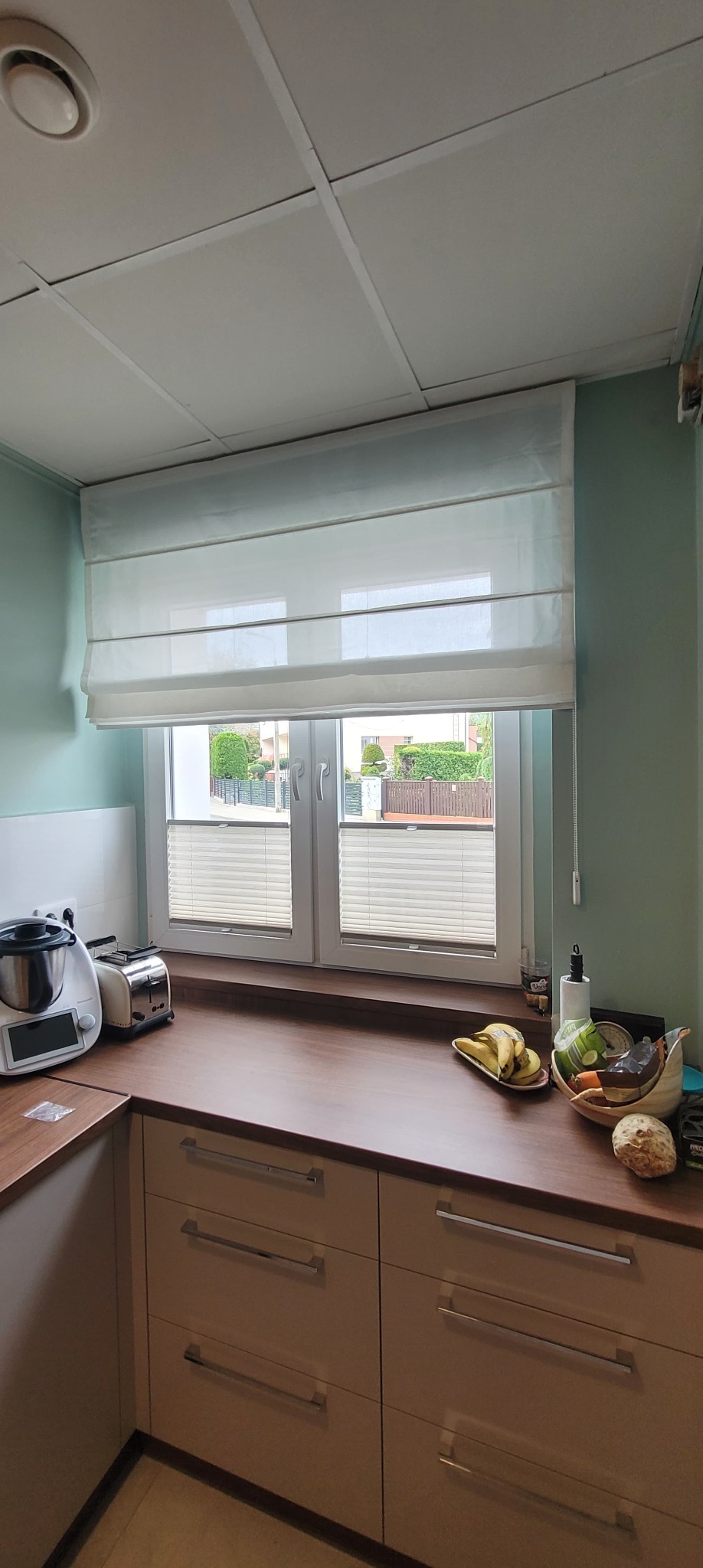 Rolety rzymskie – Klasyczna elegancja i dekoracyjny akcent do wnętrz.