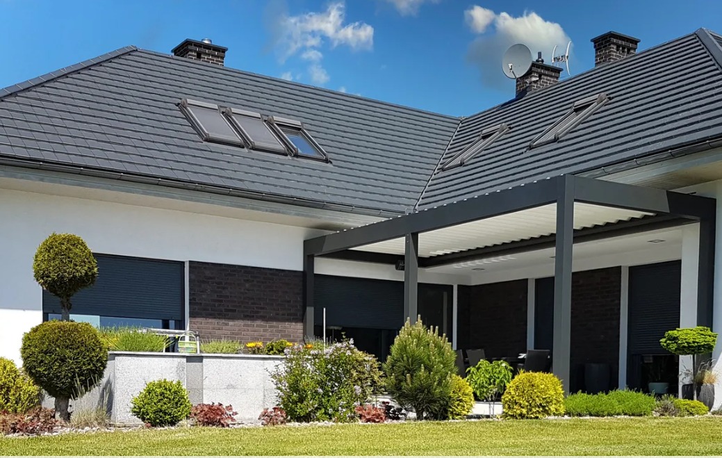 Pergole aluminiowe zautomatyzowane – Luksusowy dodatek do ogrodu z pełną automatyką.
