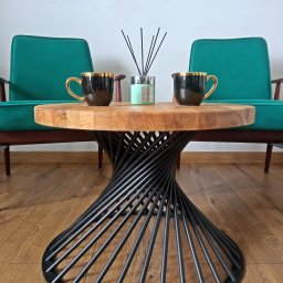 Stolik kawowy TWISTER w stylu loftowym