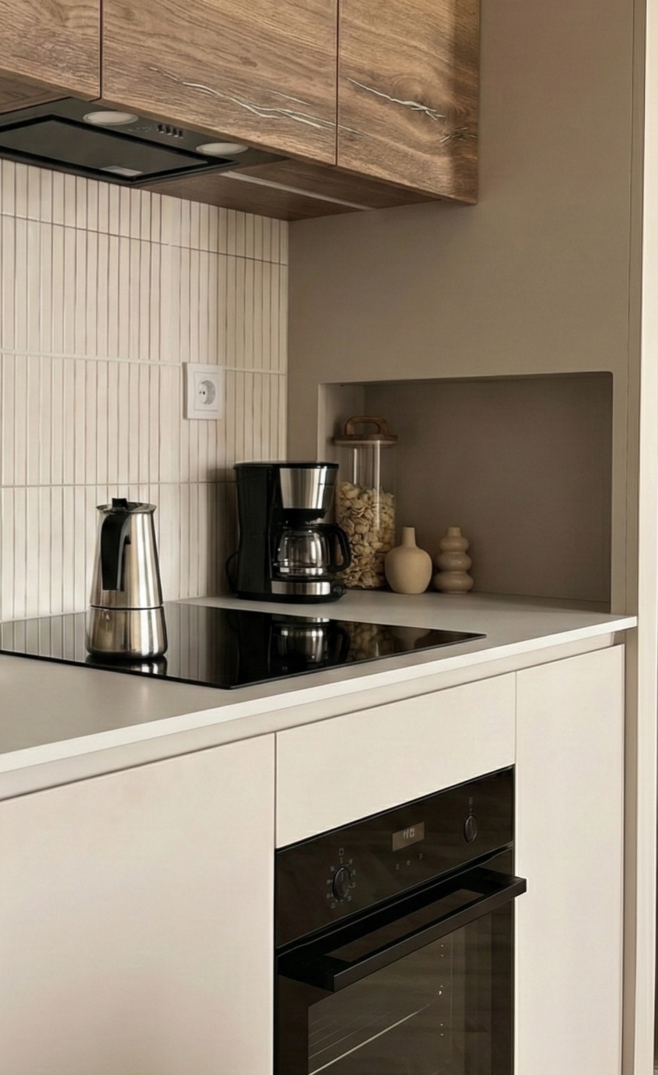 sprytna ukryta półka na przyprawy