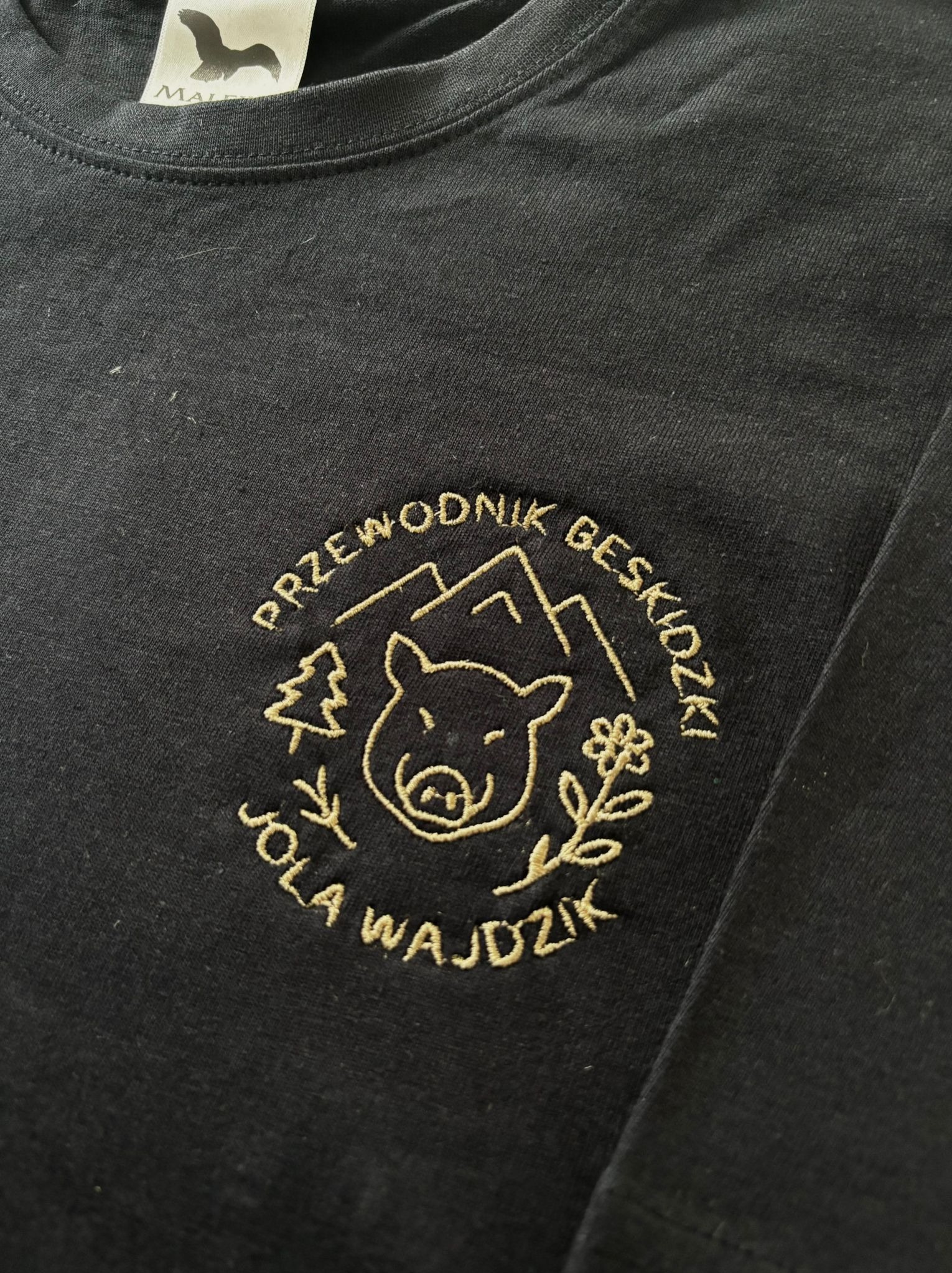 t shirty z logo firmy