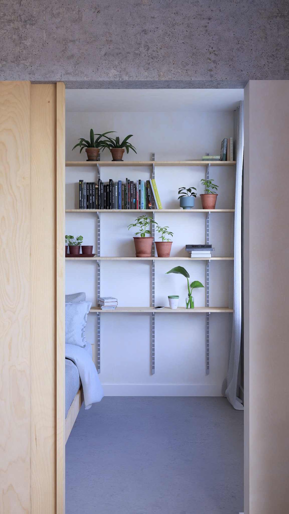 Półka z książkami i roślinami w doniczkach, widoczna zza drewnianych drzwi. Minimalistyczny wystrój, betonowy sufit. Skandynawski styl aranżacji wnętrza.