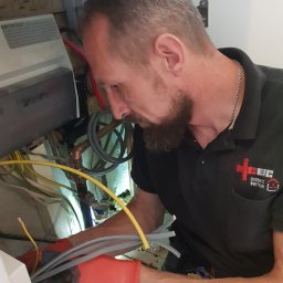 Montaż instalacji elektrycznych Wągrowiec