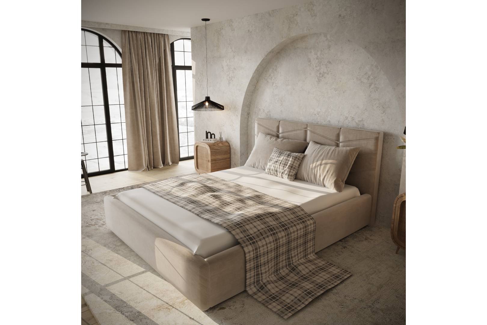 Beżowe łóżko z tapicerowanym zagłówkiem w nowoczesnej sypialni z dużymi oknami i dekoracyjną ścianą z łukiem.