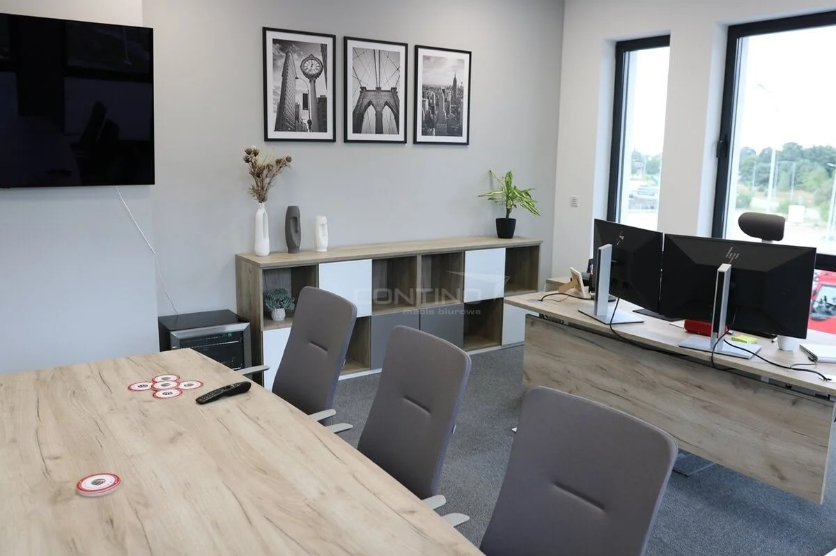 od projektu do realizacji - system mebli gabinetowych In-Up