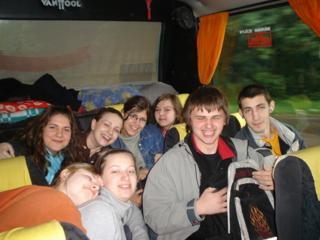 Przewóz osób, wynajem autobusów i busów