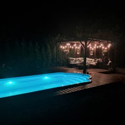 Koncowy efekt basenu z tarasem i pergola