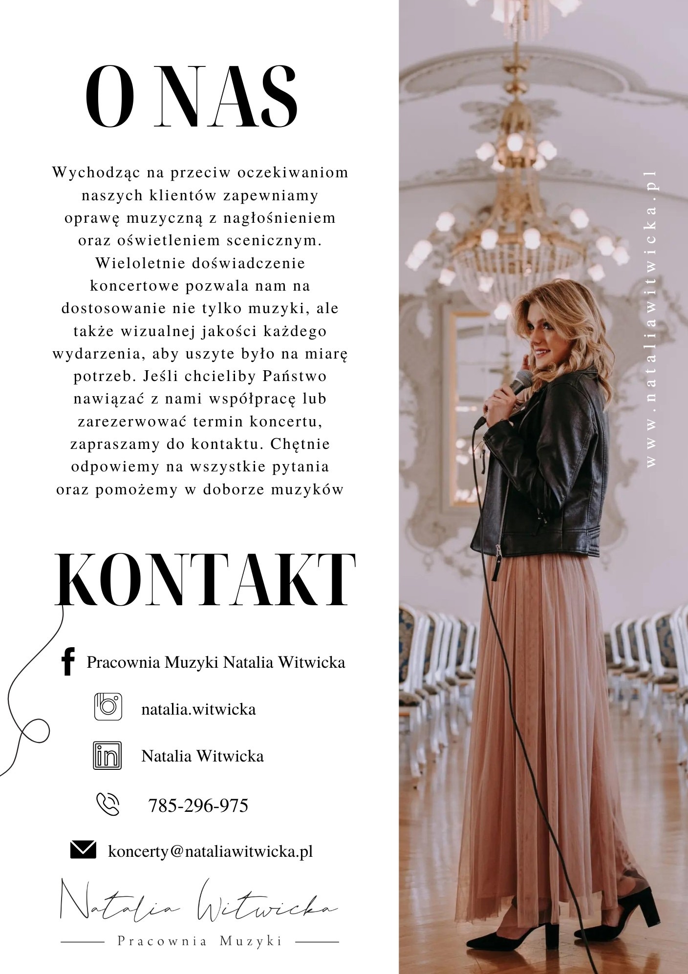 Kobieta z mikrofonem w skórzanej kurtce i długiej sukni, w tle żyrandol i krzesła, reklama usług muzycznych.