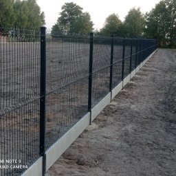 PolFence Systemy Ogrodzeniowe - Rewelacyjny Montaż Ogrodzenia Łask