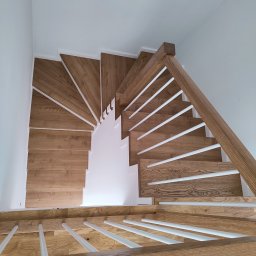 Schody drewniane Kamionki 3