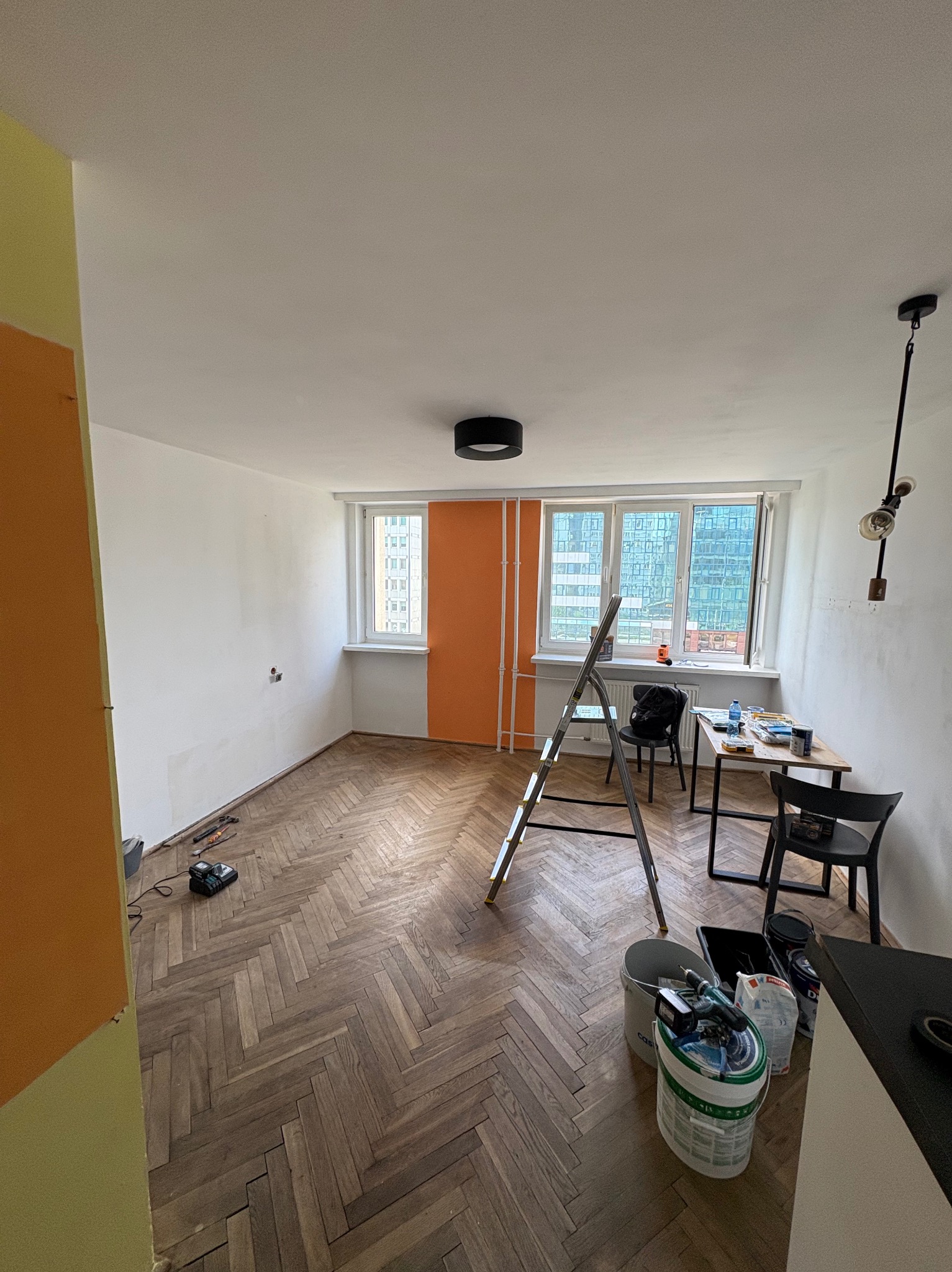 Kawalerka przed malowaniem