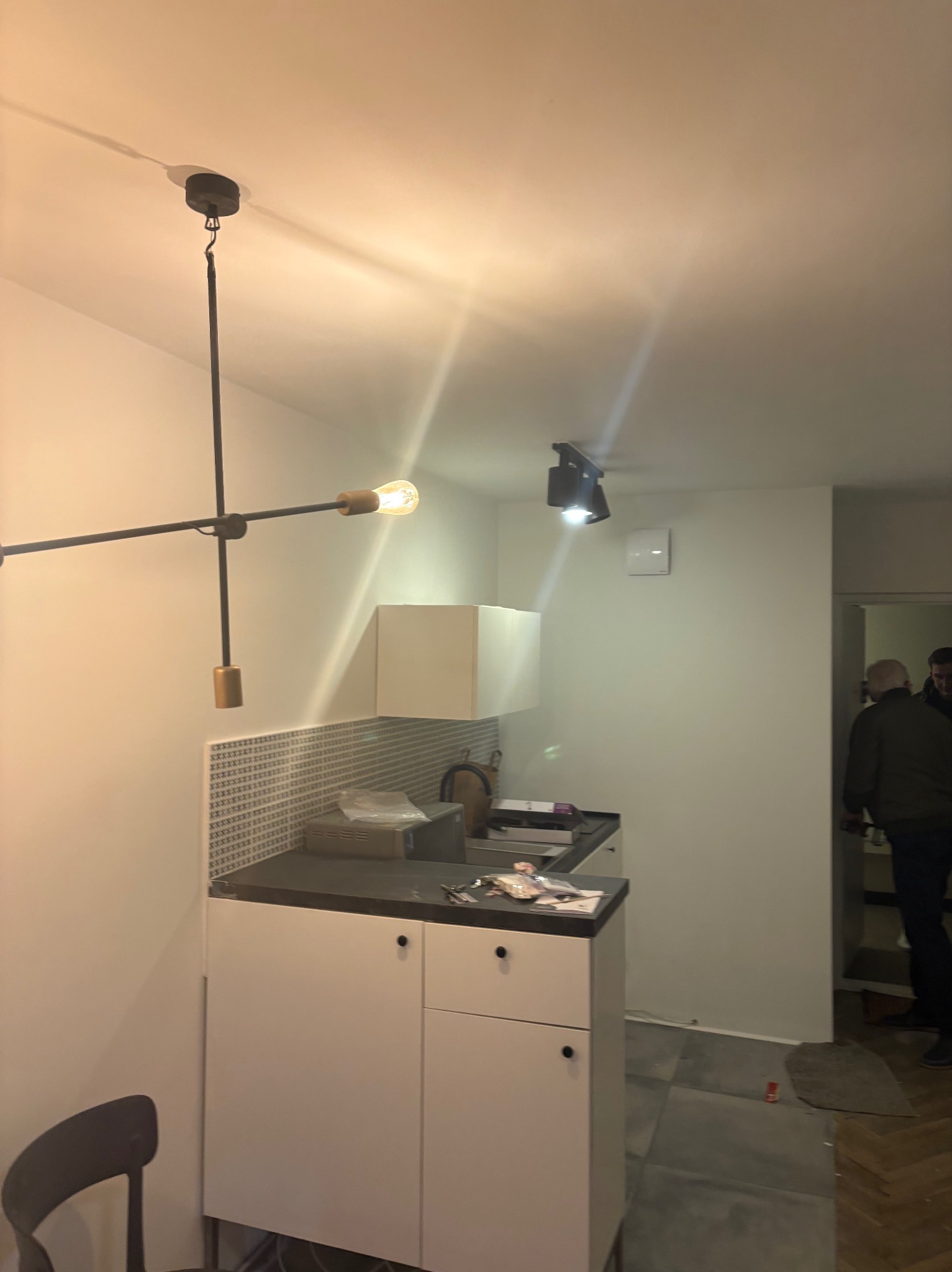 Kawalerka po malowaniu