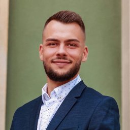 FIRMA HANDLOWO USŁUGOWA "ARTPOL" Artur WASIAK - Przed domem Police