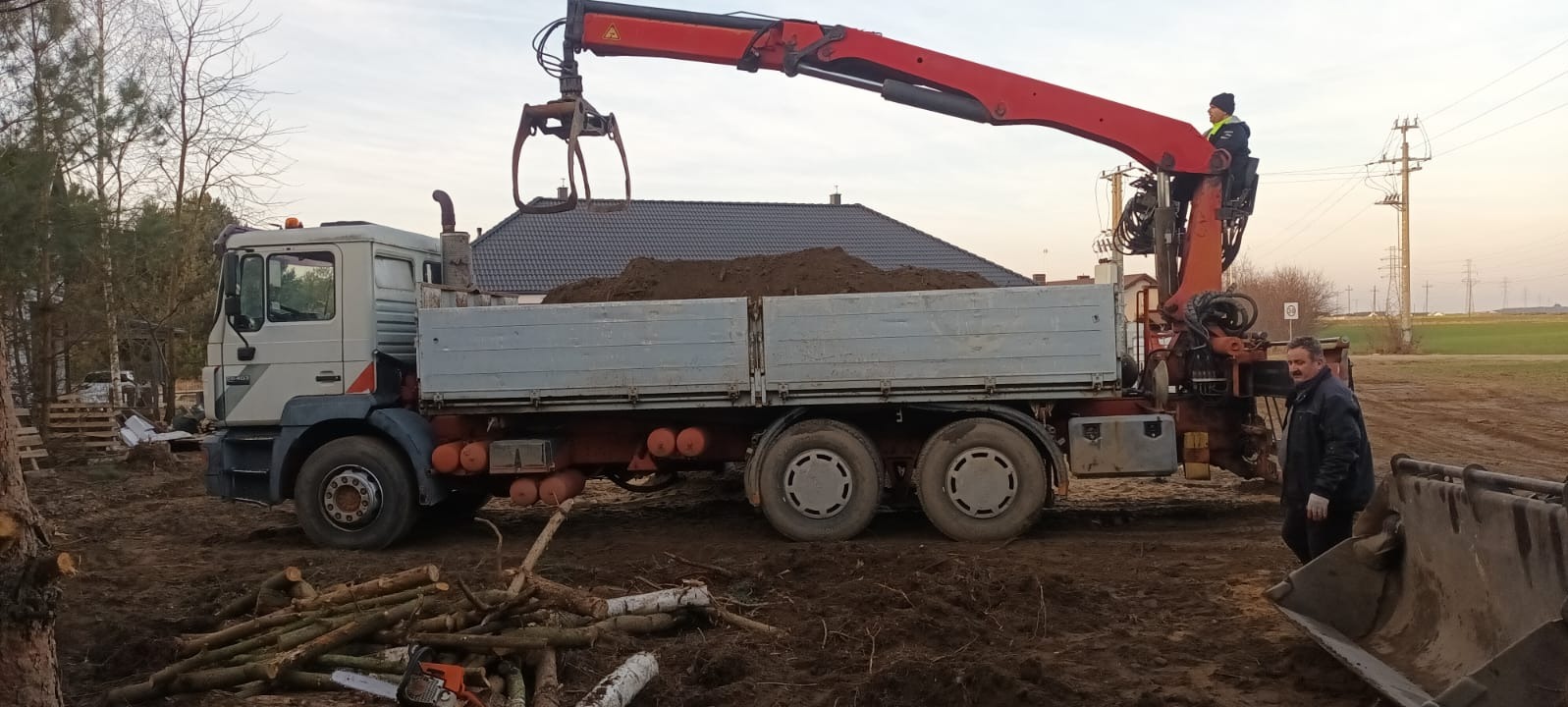 Wywóz nadmiaru ziemi od koijrnta